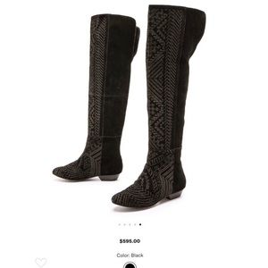 Twelfth St. by Cynthia Vincent
Daire Over the Knee